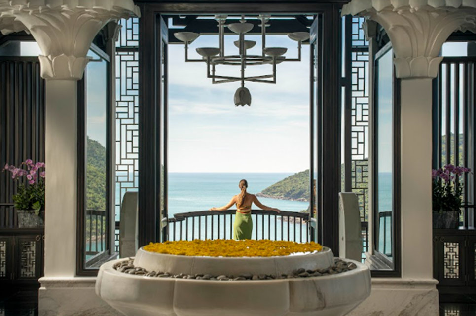 InterContinenal Danang Sun Peninsula Resort.