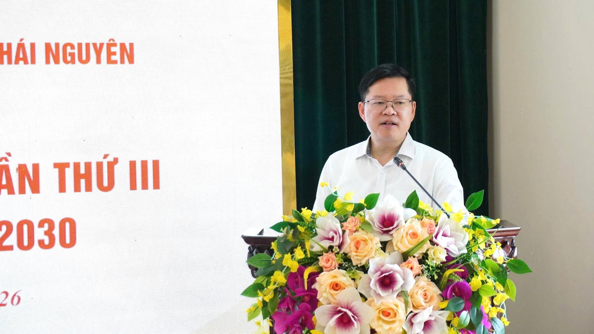 Ông Đinh Quang Tuyên - Phó Bí thư Tỉnh ủy, Chủ tịch Ủy ban MTTQ Việt Nam tỉnh Thái Nguyên phát biểu chỉ đạo hội nghị.