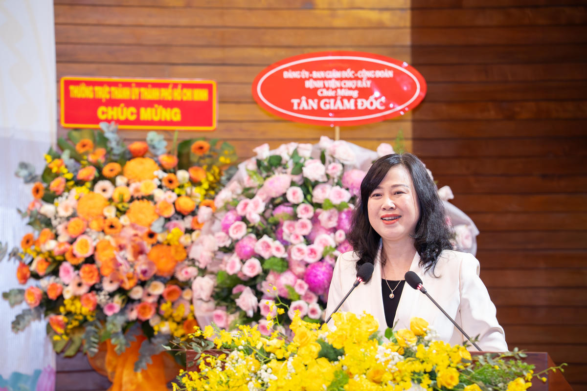 Bộ trưởng Bộ Y tế Đào Hồng Lan phát biểu tại Lễ công bố quyết định của Bộ trưởng Bộ Y tế bổ nhiệm chức danh Giám đốc Bệnh viện Chợ Rẫy. Ảnh: M.H