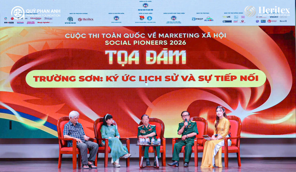 Các đại biểu tham dự tọa đàm.