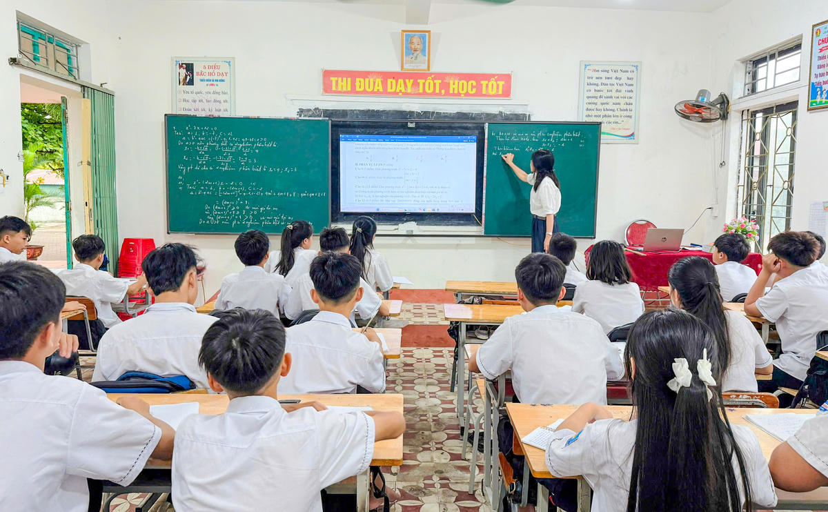 Quan điểm của ngành giáo dục là vừa đảm bảo quyền lợi học tập cho học sinh, vừa không để xảy ra tình trạng quá tải, ảnh hưởng đến chất lượng dạy và học