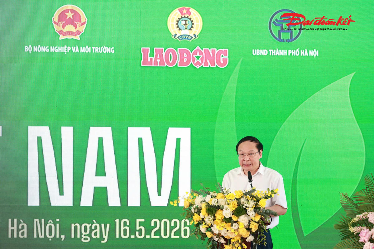 Thứ trưởng Bộ Nông nghiệp và Môi trường Lê Công Thành phát biểu tại lễ khai mạc Ngày Chuyển đổi xanh năm 2026 do Báo Lao Động tổ chức.