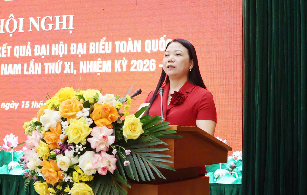 Bà Ngụy Thị Tuyến - Phó chủ tịch thường trực Ủy ban MTTQ tỉnh Bắc Ninh thông tin về kết quả Đại hội.