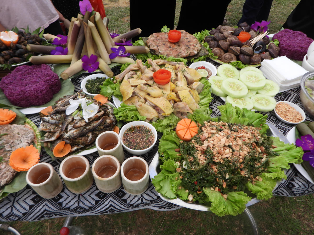 Rộn ràng sắc màu Ngày hội “Vì bình yên bản làng” ở Vân Hồ