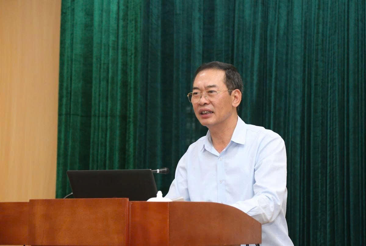Ông Trịnh Tuấn Sinh, Phó Bí thư Tỉnh ủy, Chủ tịch Ủy ban MTTQ tỉnh Thanh Hóa phát biểu khai mạc hội nghị. Ảnh: Nguyễn Chung.
