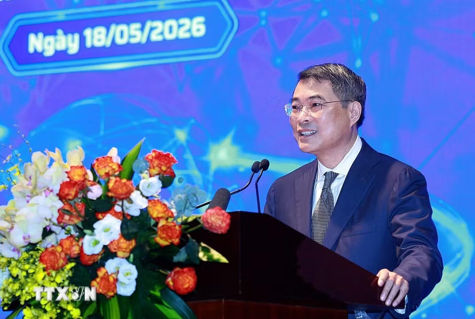 Thủ tướng Lê Minh Hưng phát biểu tại Lễ chào mừng Ngày Khoa học, Công nghệ và Đổi mới sáng tạo Việt Nam và Hội nghị triển khai công nghệ chiến lược. (Ảnh: Dương Giang/TTXVN)