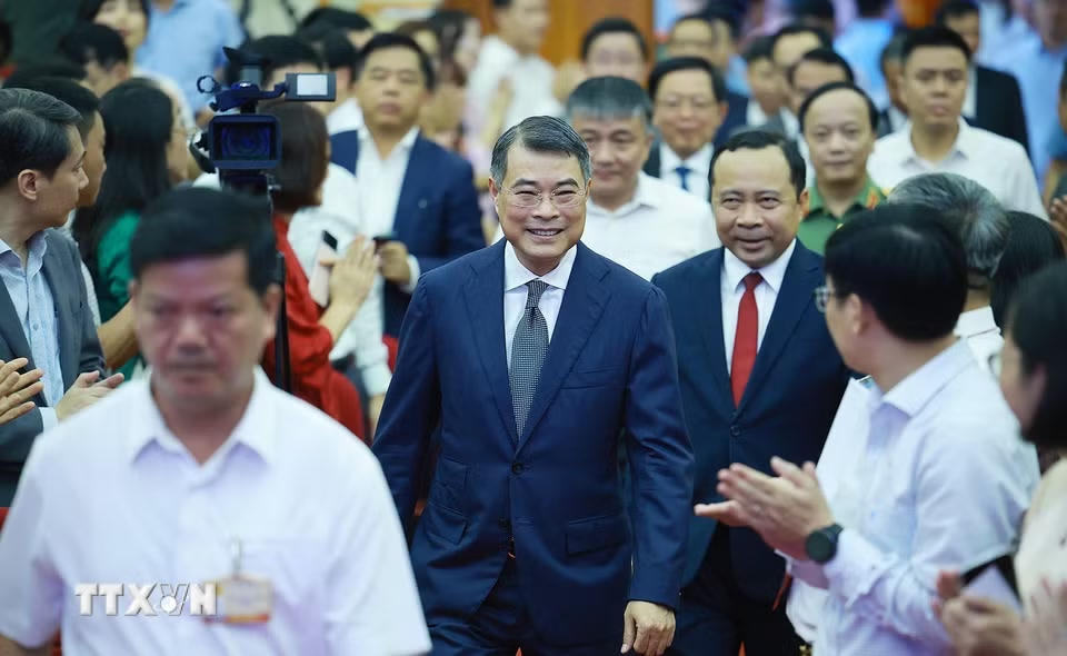 Thủ tướng Lê Minh Hưng đến dự Lễ chào mừng Ngày Khoa học, Công nghệ và Đổi mới sáng tạo Việt Nam và Hội nghị triển khai công nghệ chiến lược. (Ảnh: Dương Giang/TTXVN)
