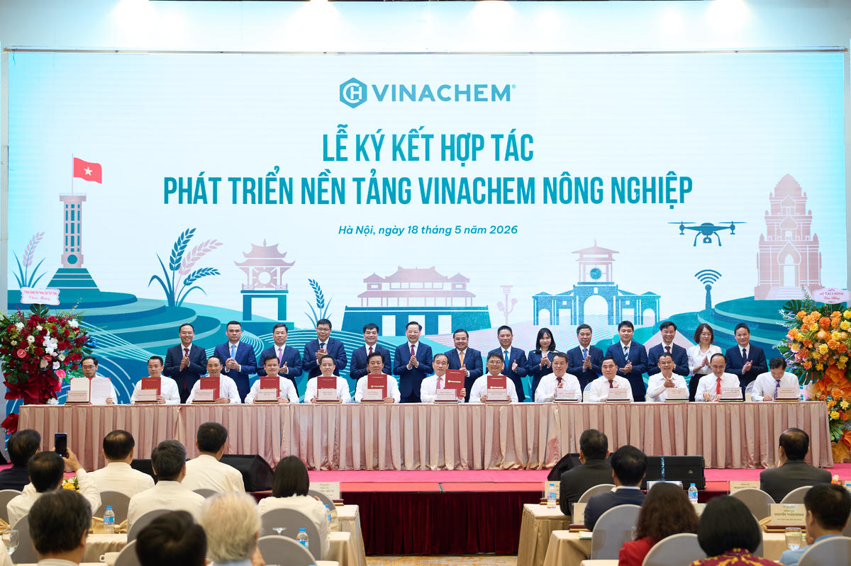 Lễ ký kết hợp tác phát triển nền tảng Vinachem nông nghiệp.