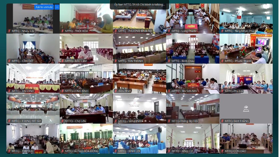 Hội nghị được tổ chức trực tiếp kết hợp trực tuyến đến các xã, phường, đặc khu trên địa bàn thành phố. Ảnh: QT.