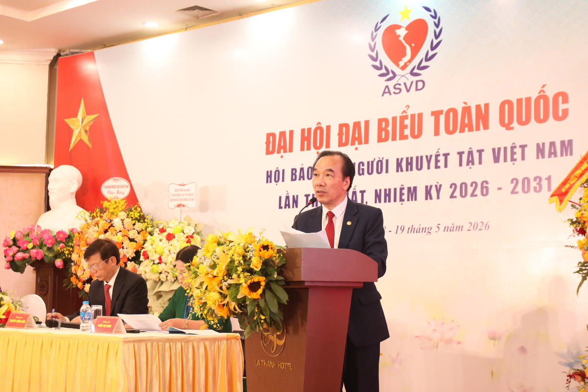 Ông Ngô Sách Thực - Ủy viên Đoàn Chủ tịch UBTƯ MTTQ Việt Nam, Bí thư Chi bộ cơ quan Hội Bảo trợ người khuyết tật Việt Nam phát biểu tại Đại hội.