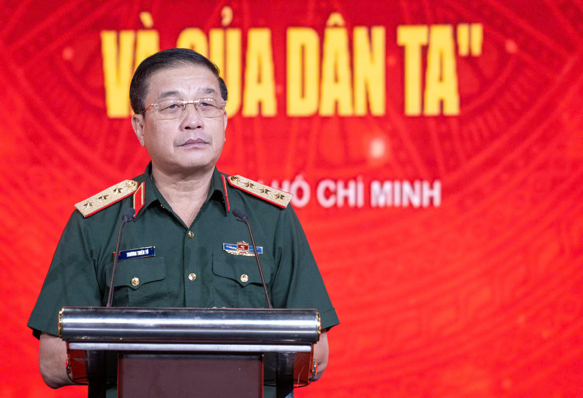 Thượng tướng Trương Thiên Tô – Ủy viên Trung ương Đảng, Phó chủ nhiệm Tổng cục Chính trị, Trưởng ban Chỉ đạo cuộc thi phát biểu tại lễ trao giải.