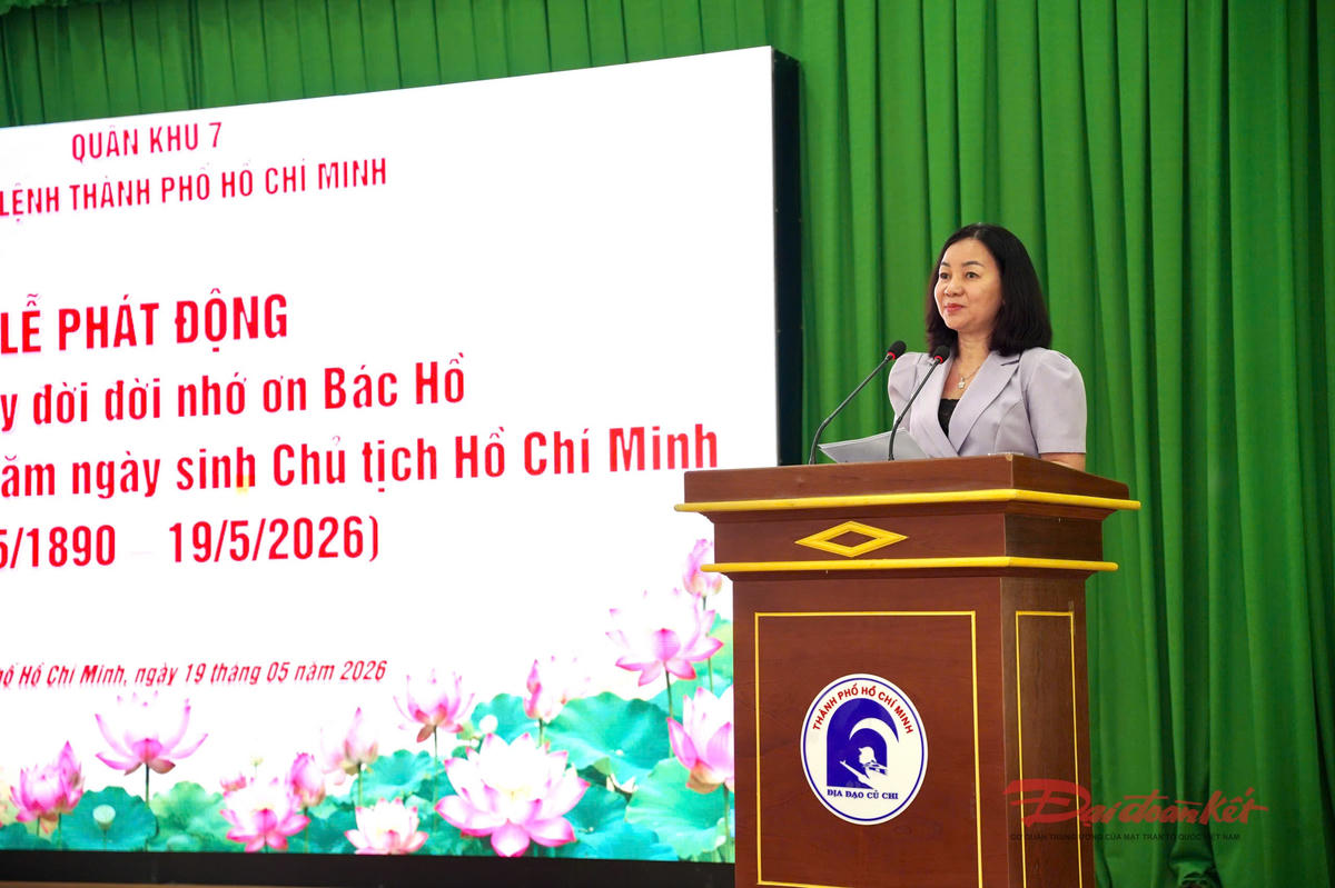 Bà Trương Thị Bích Hạnh, Ủy viên Ban Thường vụ Thành ủy, Phó Chủ tịch Thường trực Ủy ban MTTQ Việt Nam TP Hồ Chí Minh phát biểu. Ảnh: Tuấn Tài.