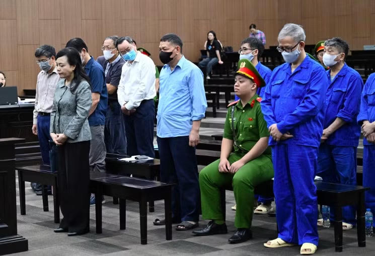 Cựu Bộ trưởng Nguyễn Thị Kim Tiến phủ nhận việc nhận gần 15 tỷ đồng từ thuộc cấp