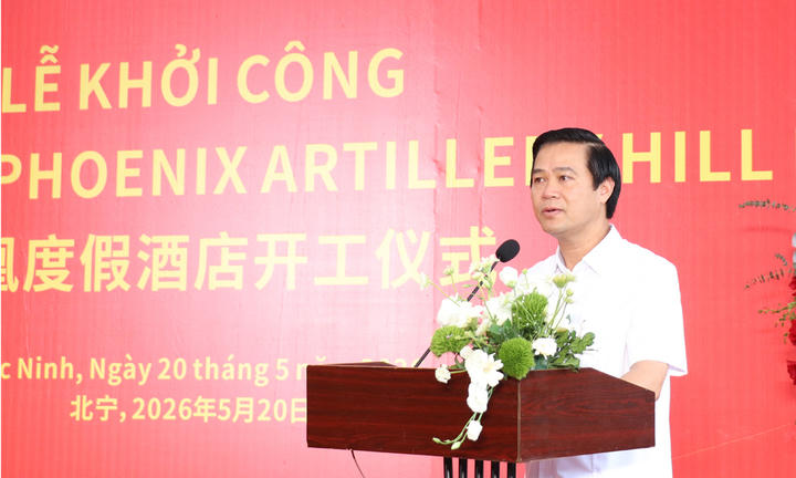 Phó Chủ tịch tỉnh Bắc Ninh Lê Xuân Lợi dự và phát biểu tại lễ khởi công dự án khách sạn 5 sao Phoenix Artillery Hill Hotel.
