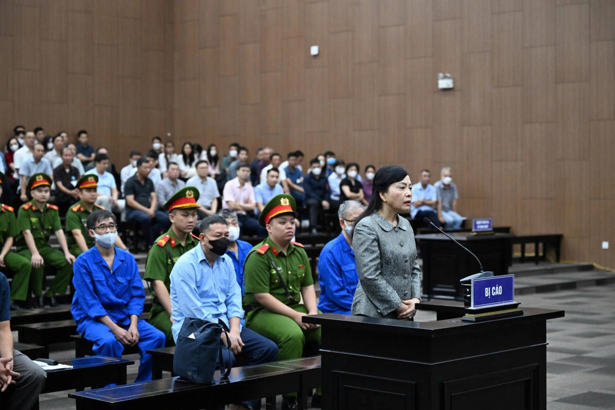 Cựu bộ trưởng Nguyễn Thị Kim Tiến chỉ thừa nhận cầm 7,5 tỷ đồng từ thuộc cấp
