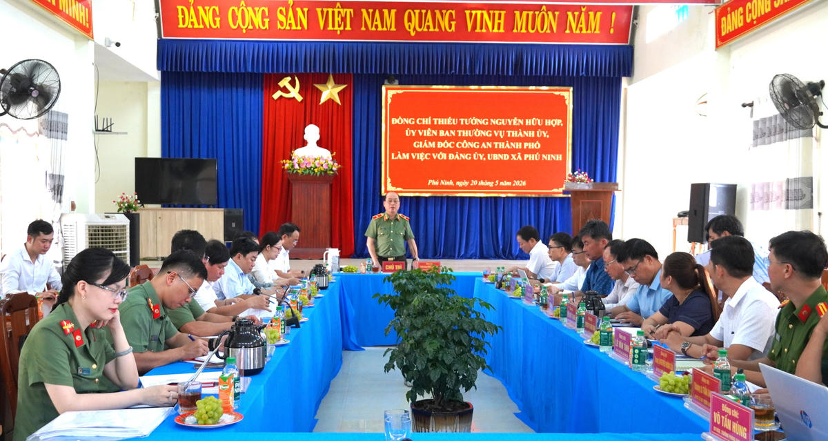 Quang cảnh buổi làm việc. Ảnh: NT.