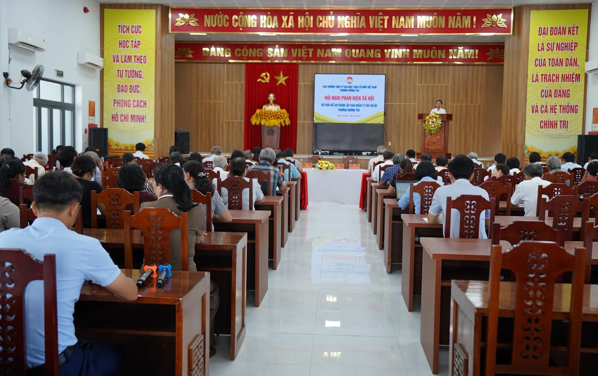 Quang cảnh buổi dự thảo. Ảnh: CĐ.