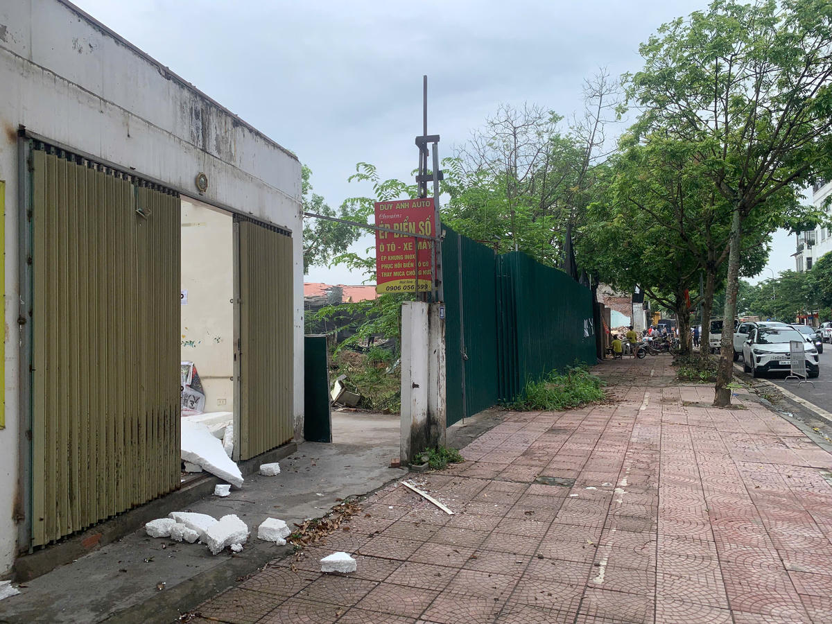 Hà Nội: Người dân phường Bồ Đề đồng thuận bàn giao mặt bằng thực hiện dự án thành phần phục vụ thi công cầu Trần Hưng Đạo
