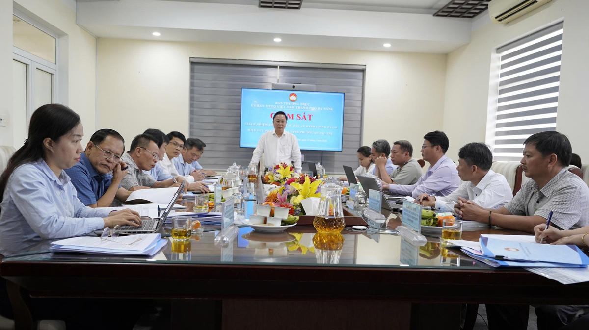 Quang cảnh buổi làm việc. Ảnh: NT.