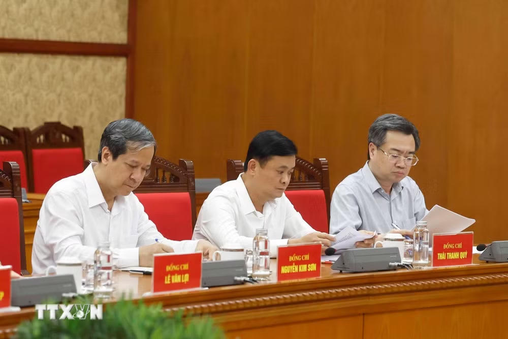 ttxvn-tong-bi-thu-chu-tich-nuoc-to-lam-chu-tri-buoi-lam-viec-ve-dinh-huong-phat-trien-cong-nghiep-vat-lieu-o-viet-nam5.jpg