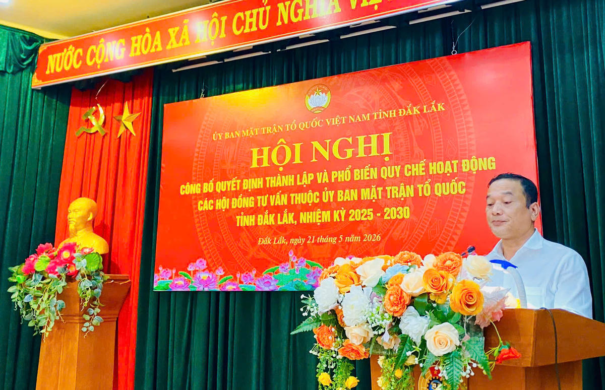Ông Y Giang Gry Niê Knơng, Phó Bí thư Tỉnh ủy, Chủ tịch Ủy ban MTTQ Việt Nam tỉnh phát biểu. Ảnh: TN.