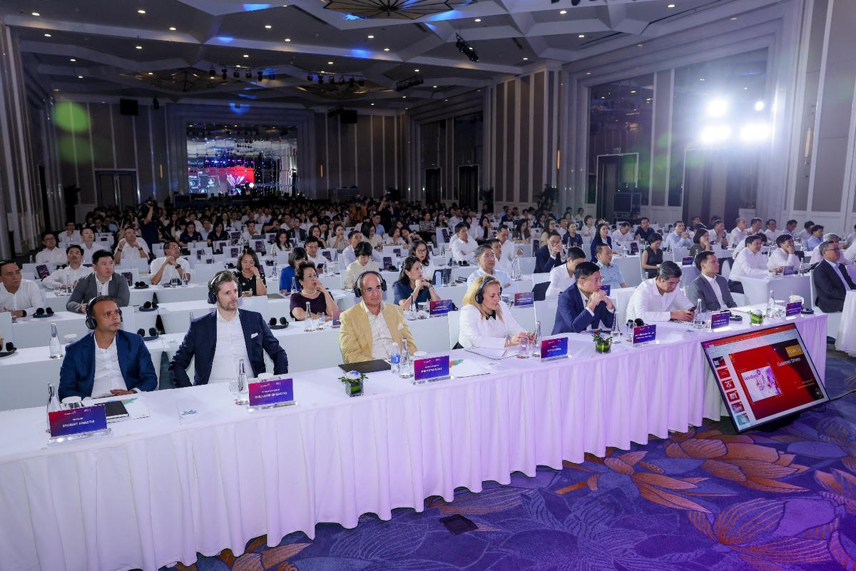 Hội thảo “Chuyển đổi số: Xu hướng và Tầm nhìn chiến lược” do VietinBank tổ chức