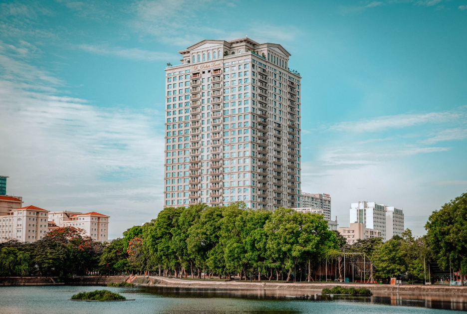Dự án Hanoi Signature tọa lạc tại Đại lộ Nguyễn Văn Huyên là một biểu tượng sống hyper luxury tại nội đô Hà Nội