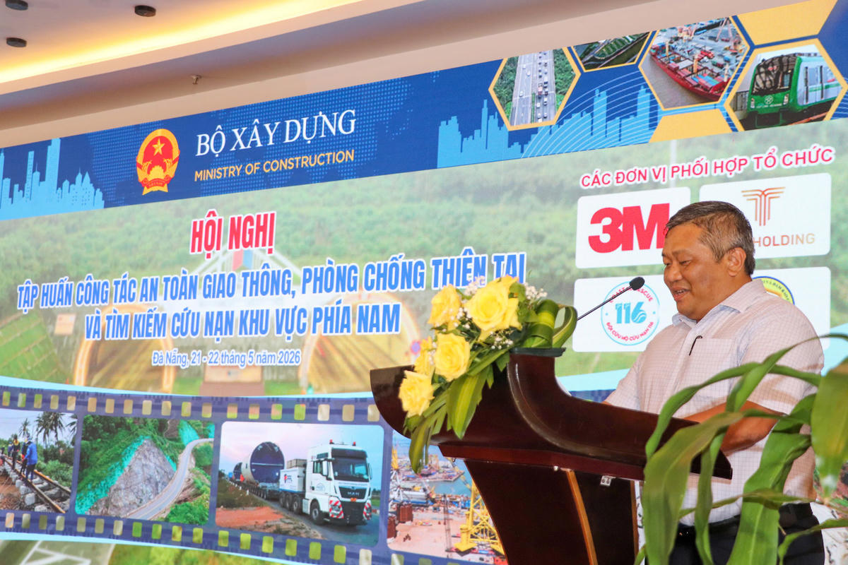 Phó giám đốc Sở Xây dựng Đà Nẵng Trần Ngọc Thanh phát biểu tại hội nghị. Ảnh: TĐ.