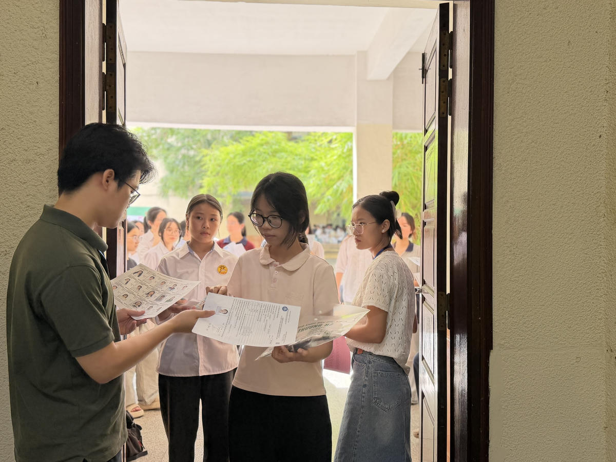 Hàng chục nghìn sĩ tử thi đánh giá năng lực để tăng cơ hội vào ngành sư phạm
