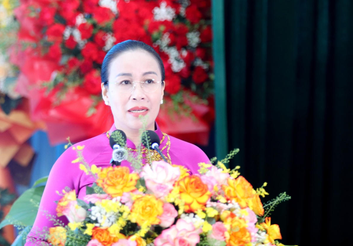 Bà Nguyễn Thị Anh Thi nhấn mạnh: "Thành phố luôn xác định việc đồng hành với các bệnh viện Trung ương, trong đó có Bệnh viện C Đà Nẵng, là nhiệm vụ hết sức quan trọng nhằm nâng cao chất lượng bảo vệ, chăm sóc sức khỏe người dân". Ảnh: Nguyễn Tú.