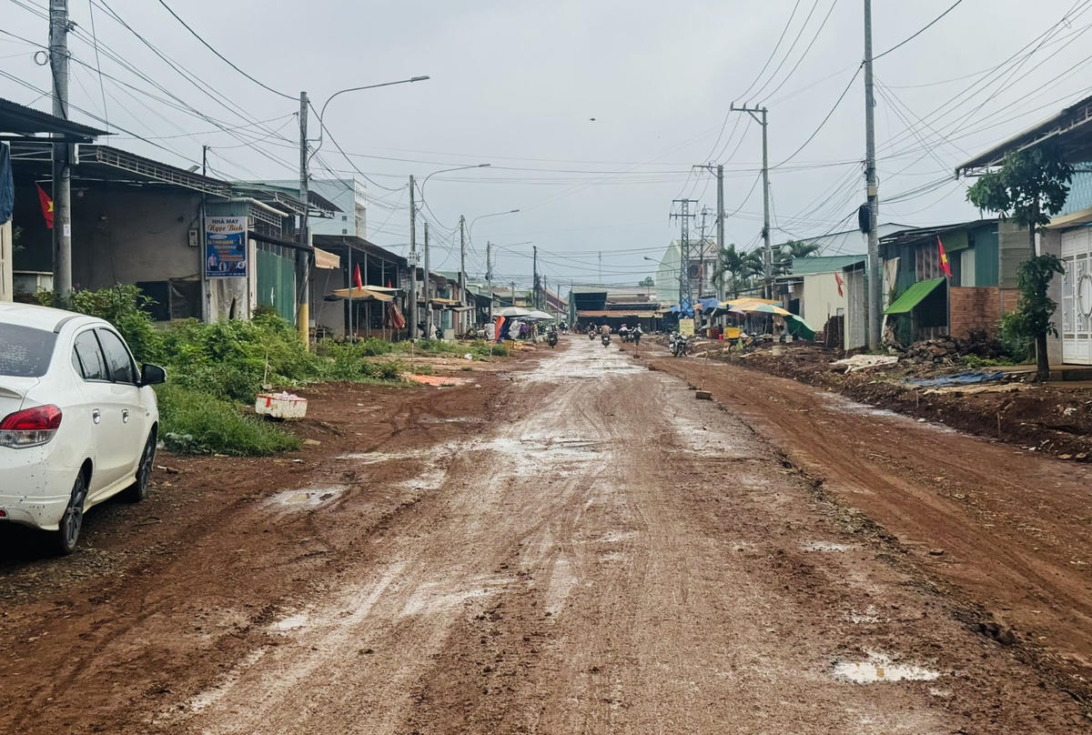 Gia Lai: Nhếch nhác công trình tuyến đường hơn 41 tỷ đồng