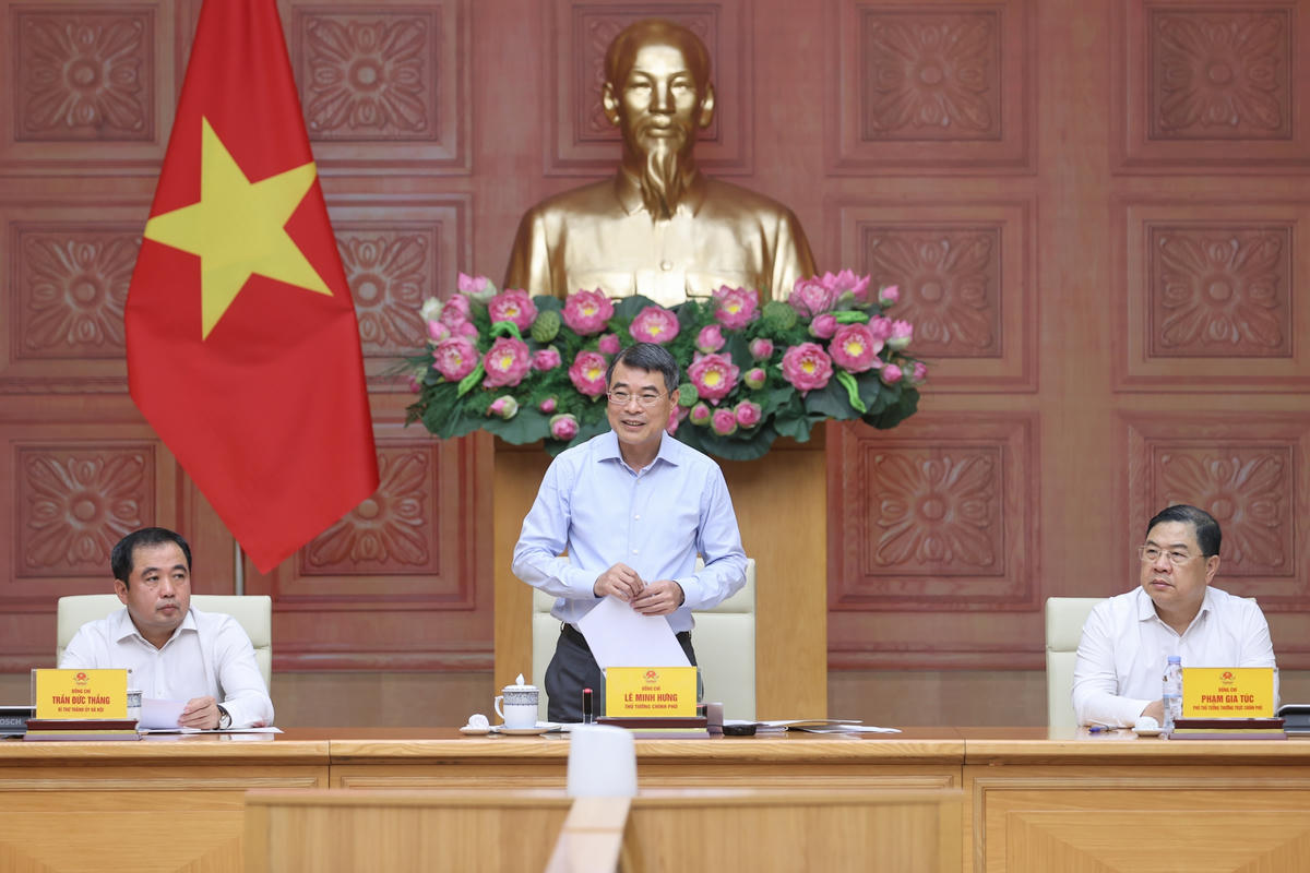 Thủ tướng Lê Minh Hưng chủ trì cuộc làm việc với UBND TP Hà Nội và các bộ, ngành về phát triển nhà ở cho thuê trên địa bàn Thủ đô - Ảnh: Nhật Bắc