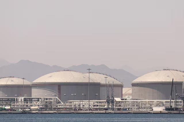 Các container chở dầu tại cảng Fujairah vào ngày 6/5/2026. Nguồn: Reuters.