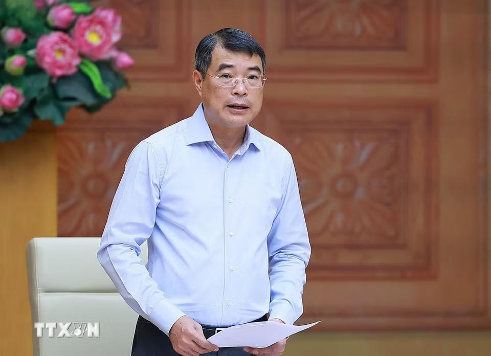 Thủ tướng Lê Minh Hưng chủ trì họp về nhà ở cho thuê trên địa bàn Thành phố Hà Nội. (Ảnh: Dương Giang/TTXVN)