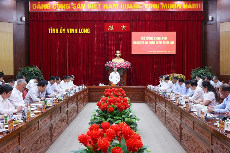 Thủ tướng: Vĩnh Long cần đặc biệt quan tâm tư duy hành động, đổi mới sáng tạo, kiến tạo phát triển- Ảnh 1.