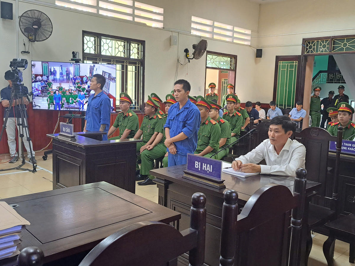 Quang cảnh xét xử 2 bị cáo Phạm Anh Tài và Lê Văn Ân tại TAND tỉnh Gia Lai. Ảnh: CĐ.