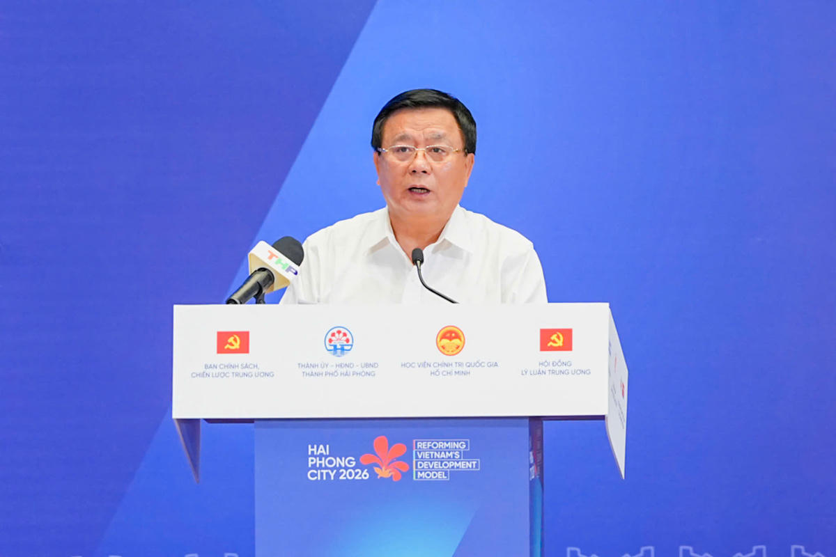 GS.TS Nguyễn Xuân Thắng, Chủ tịch Hội đồng Lý luận Trung ương phát biểu đề dẫn hội thảo. Ảnh: ĐT.&nbsp;