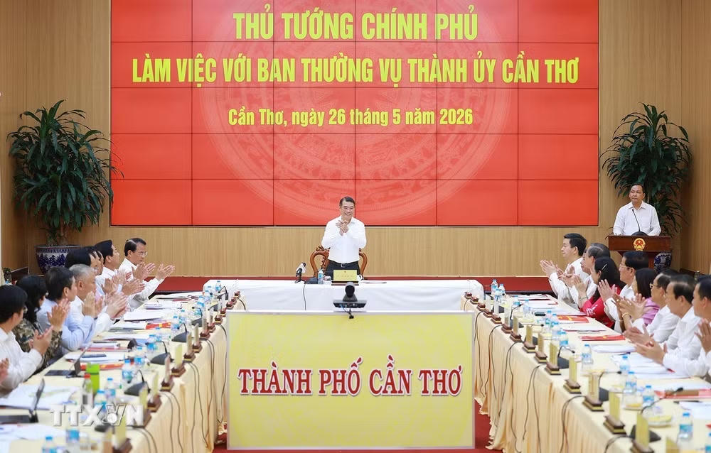 ttxvn-thu-tuong-lam-viec-voi-ban-thuong-vu-thanh-uy-can-tho-2.jpg