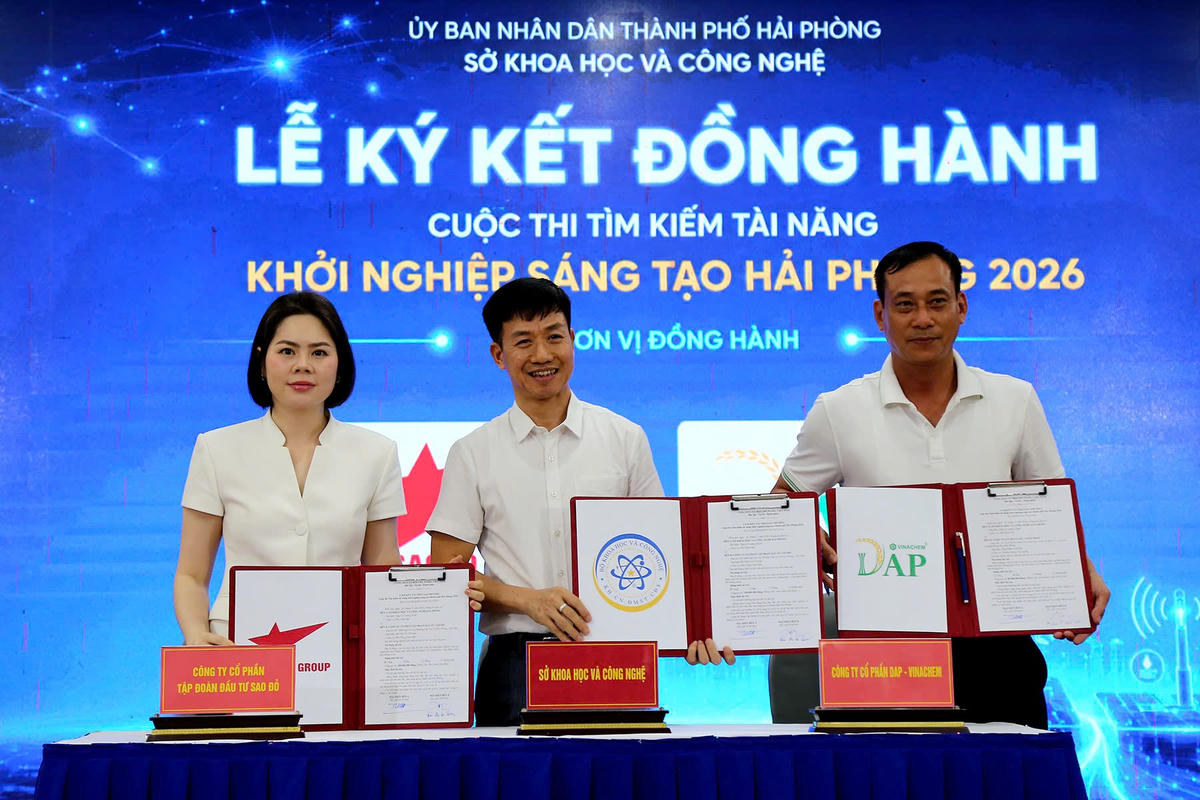 Lễ ký kết đồng hành cuộc thi tìm kiếm tài năng Khởi nghiệp sáng tạo 2026. Ảnh: PT.