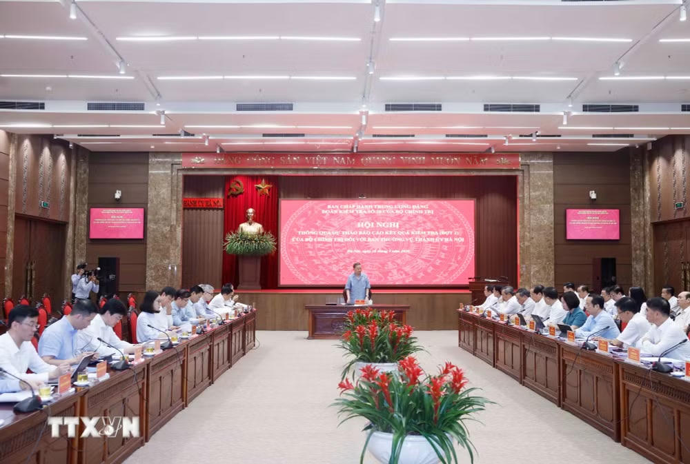 ttxvn-2605-tong-bi-thu-chu-tich-nuoc-giam-sat-ban-thuong-vu-thanh-uy-ha-noi-11.jpg