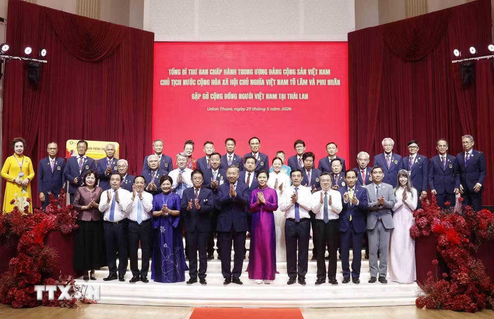 ttxvn-2705-tong-bi-thu-chu-tich-nuoc-to-lam-cong-dong-nguoi-viet-tai-thai-lan-8.jpg