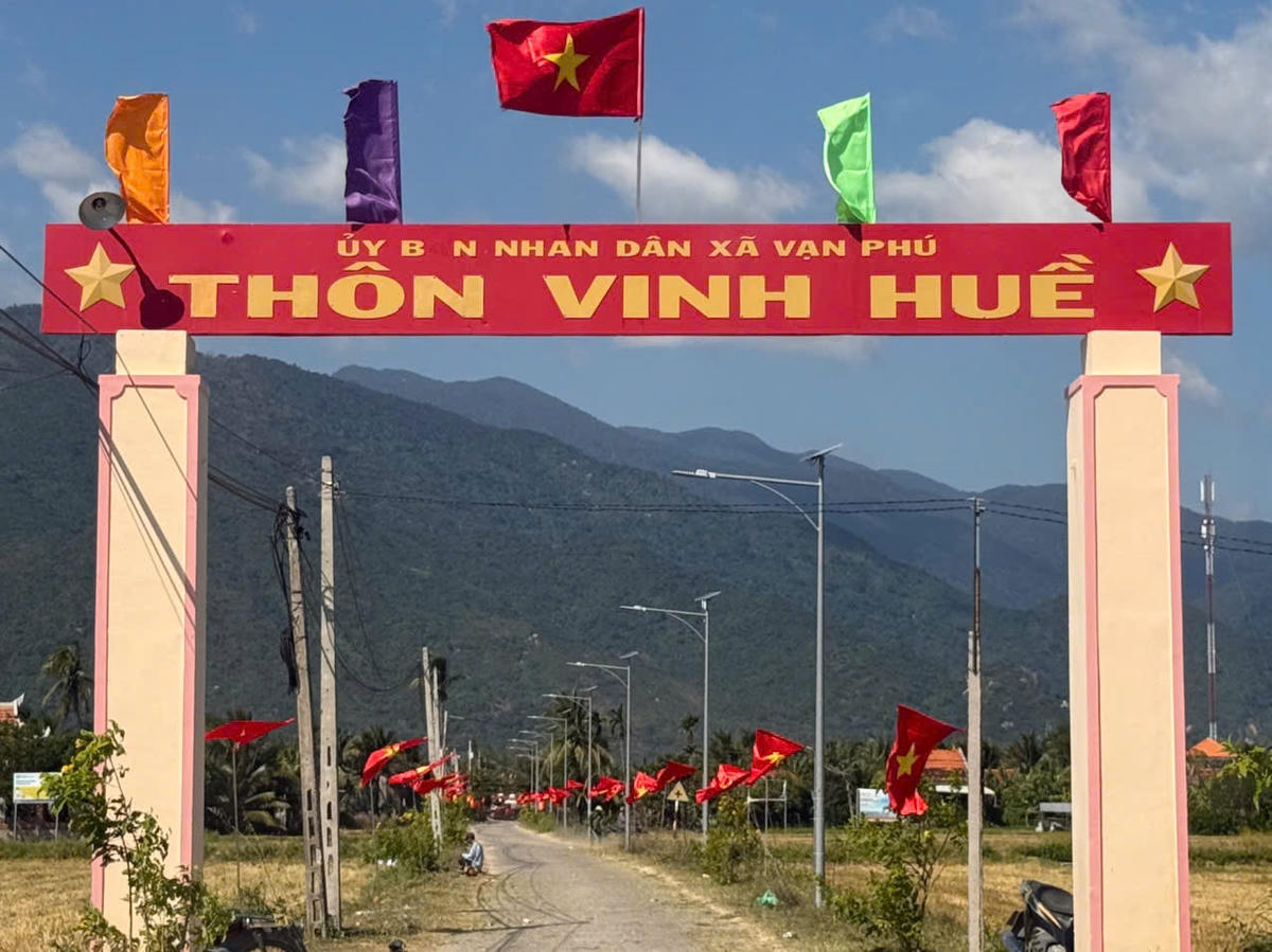 Tuyến đường giao thông nông thôn Công ty DT phối hợp với Tỉnh đoàn đầu tư xây dựng (ảnh Thùy Trang)
