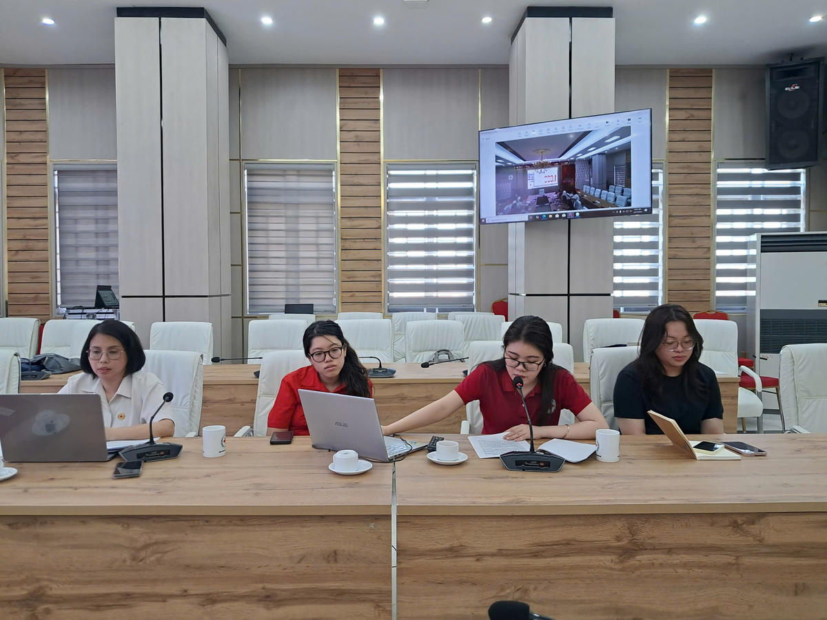 Các nội dung tập huấn được cán bộ Trung ương Hội Chữ thập đỏ Việt Nam triển khai tại thành phố Huế và thành phố Đà Nẵng. Ảnh: PV