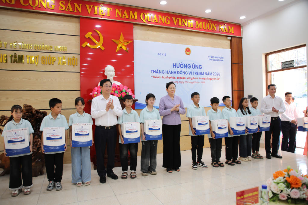 Tập trung triển khai đồng bộ các giải pháp bảo vệ trẻ em trên môi trường mạng