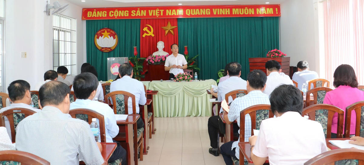 Quang cảnh hội nghị.