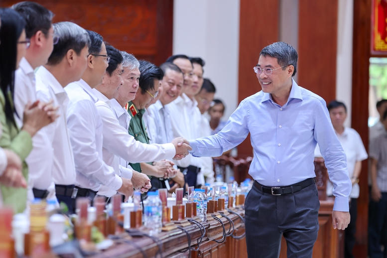 Thủ tướng Lê Minh Hưng: Đồng Tháp cần xác định mô hình tăng trưởng mới- Ảnh 1.