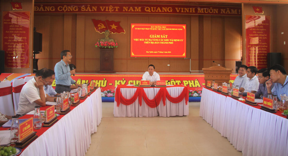 Quang cảnh buổi làm việc. Ảnh: NT.