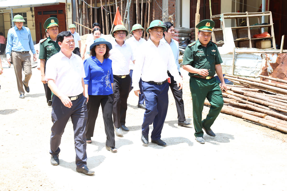 Bí thư Tỉnh ủy Cao Bằng thăm, động viên cán bộ, nhân dân 5 xã vùng cao, biên giới