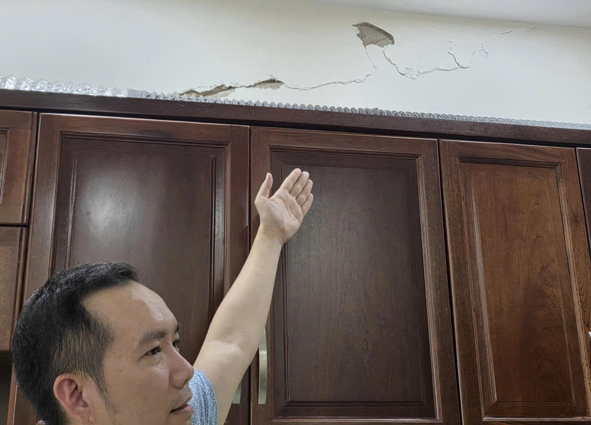 Vết nứt bên trong căn hộ 16.04. Ảnh: TN&nbsp;