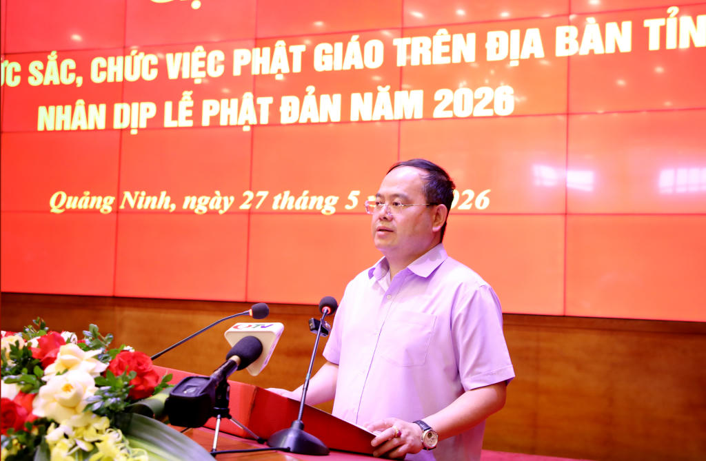 Ủy viên Trung ương Đảng, Bí thư Tỉnh ủy Quảng Ninh Quản Minh Cường phát biểu tại buổi lễ gặp mặt.&nbsp;